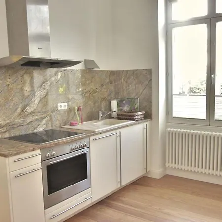 Apartment With Dishwasher *